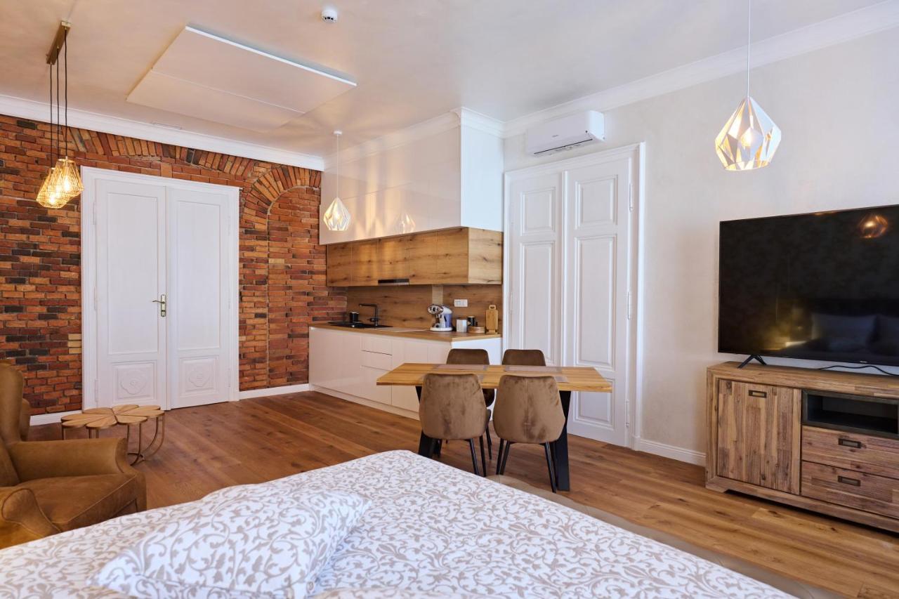 Hisa Ancka, Boutique Hotel & Maja Rooms Slovinský Hradec Exteriér fotografie
