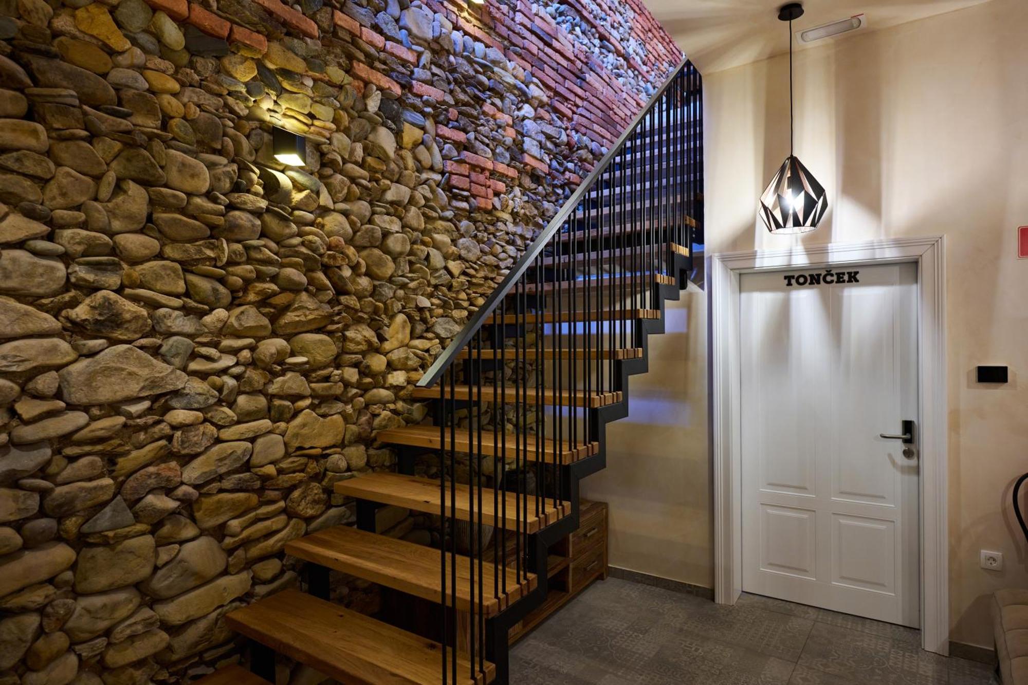 Hisa Ancka, Boutique Hotel & Maja Rooms Slovinský Hradec Exteriér fotografie